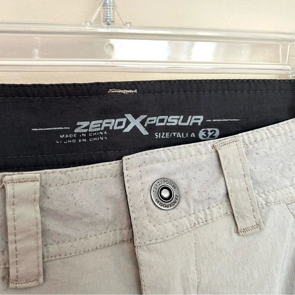 ♦️ZeroXposur Men's Tan Cargo Shorts with Black Zippers